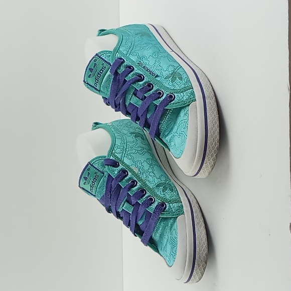 adidas Shoes - Adidas Green Satin Zapatillas